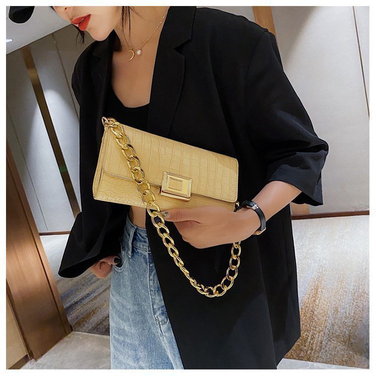 Luna Chain – Sleek Baguette