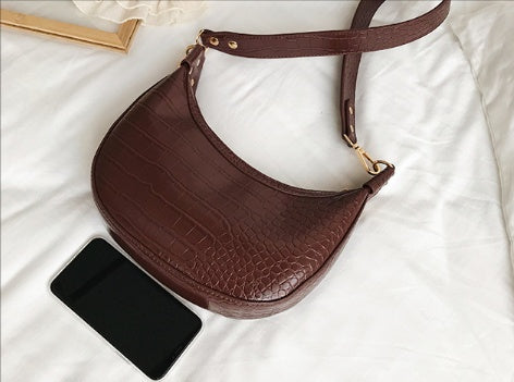 Mira Curve – Retro Crossbody