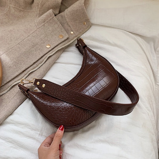 Mira Curve – Retro Crossbody