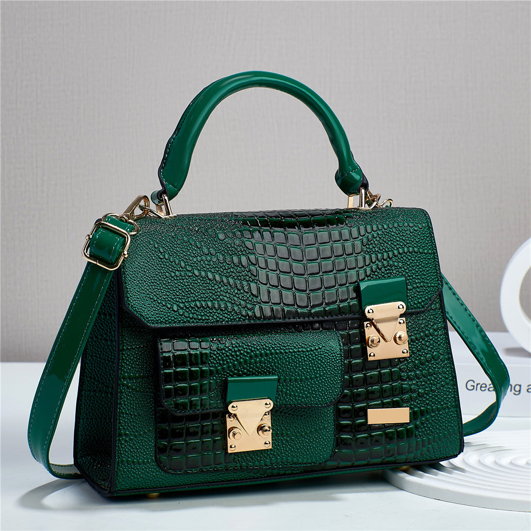 Adele - Retro Croc Handle