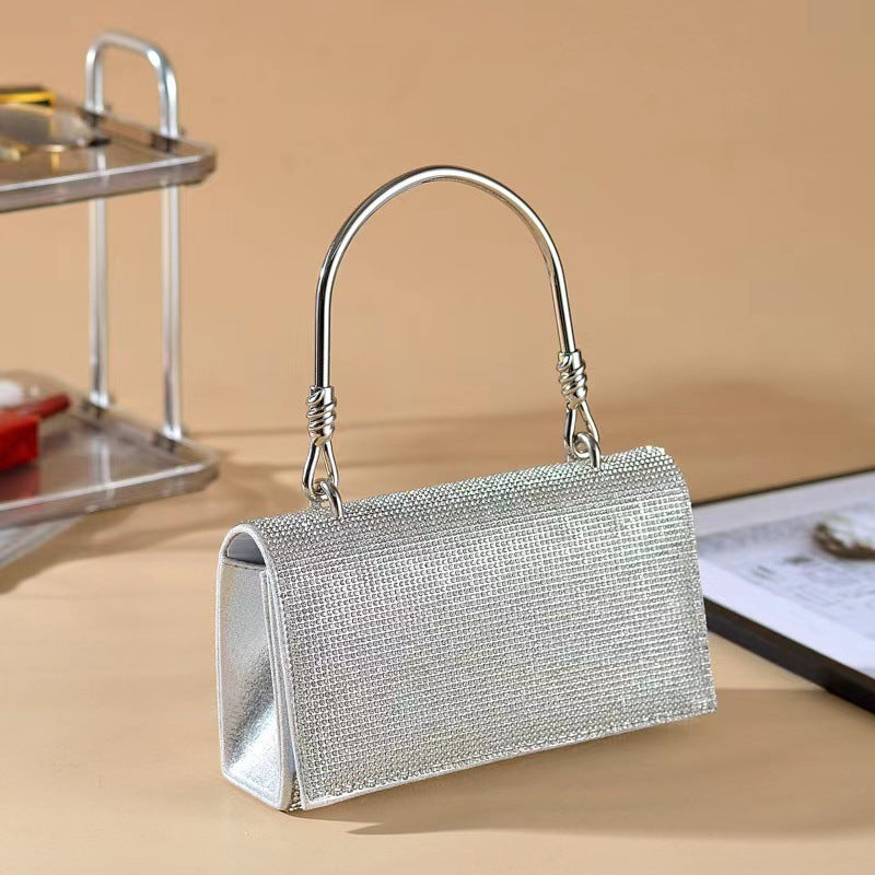 Celeste – Chain Elegance Mini