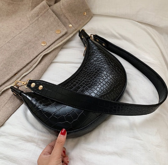 Mira Curve – Retro Crossbody