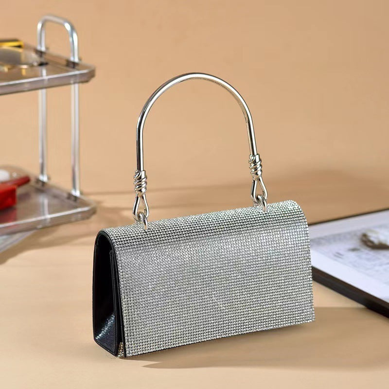 Celeste – Chain Elegance Mini